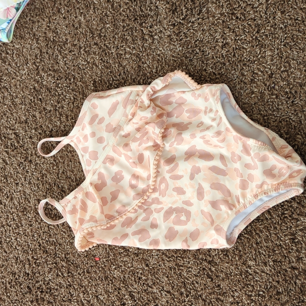 Jessica Simpson's pink leopard print bathing suit 2T